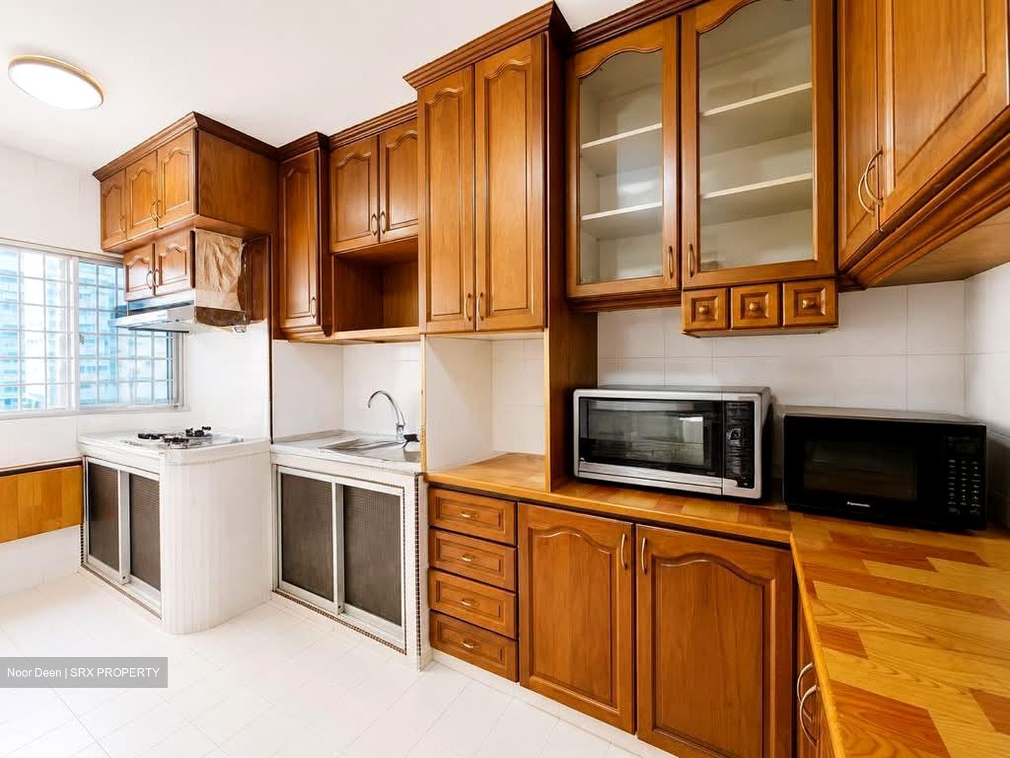 Blk 330 Bukit Batok Street 33 (Bukit Batok), HDB Executive #584815351